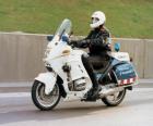 Onun motosiklete Motorlu polis